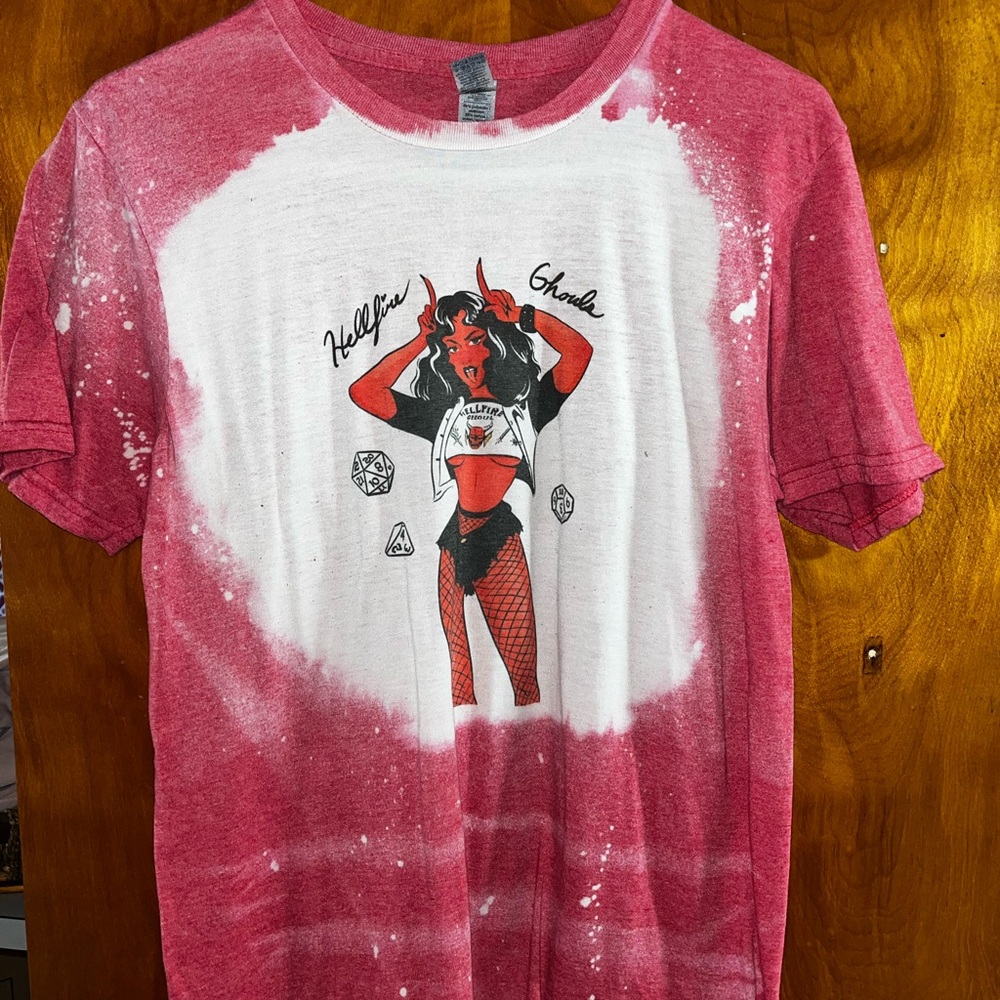 Gildan Red Graphic Short Sleeve Tee